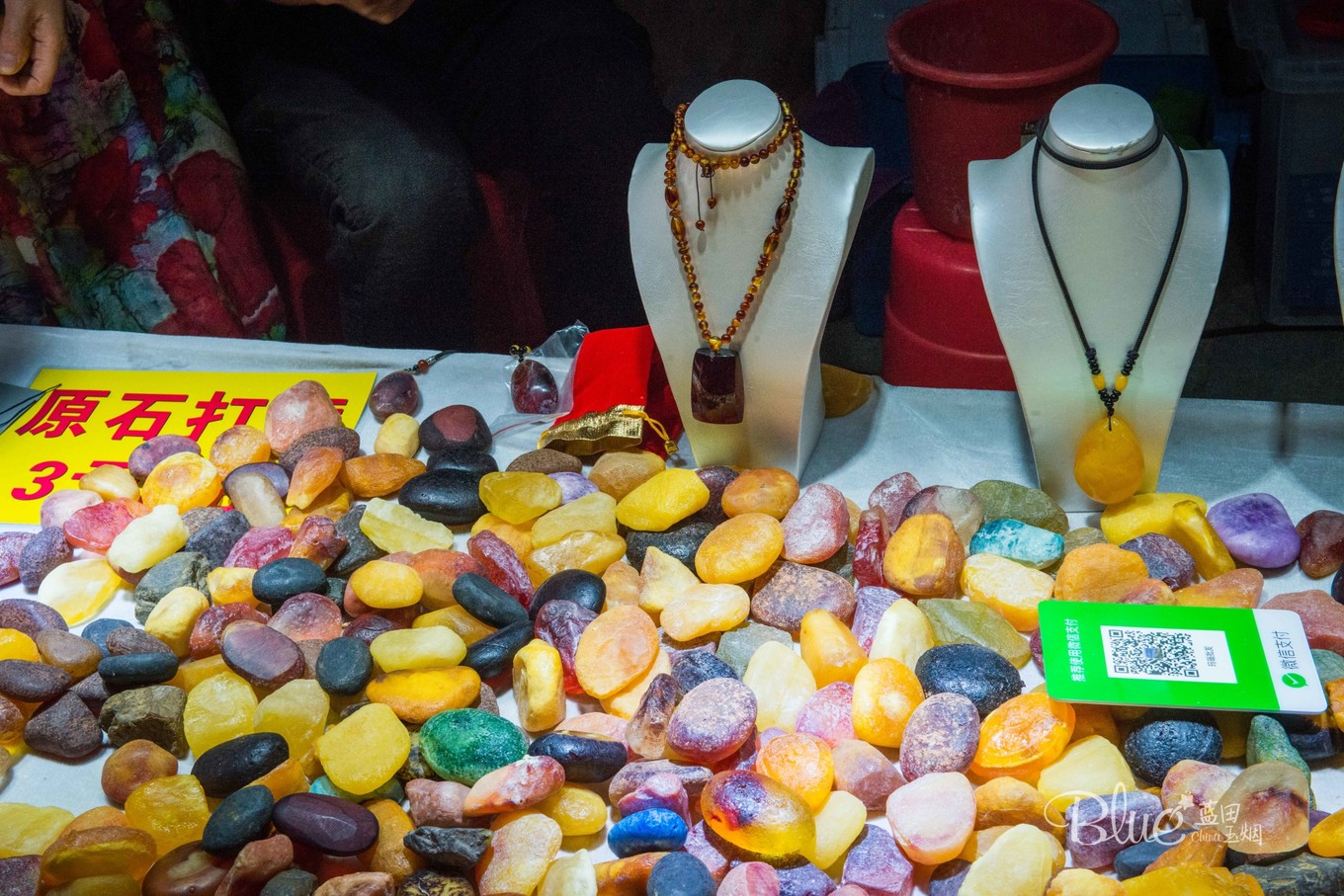 三亚的第一市场夜市到几点,海南三亚夜市第一市场