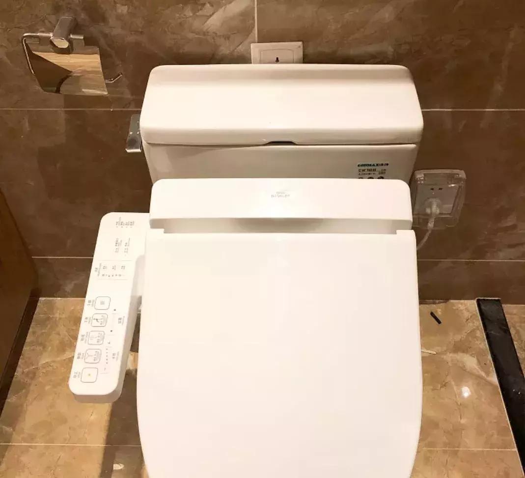 极简风创意卫生间设计,创作灵感公共卫生间