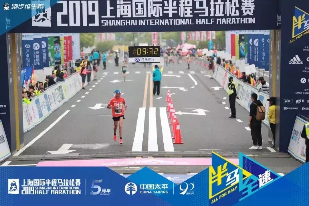 采访河豚,采访他