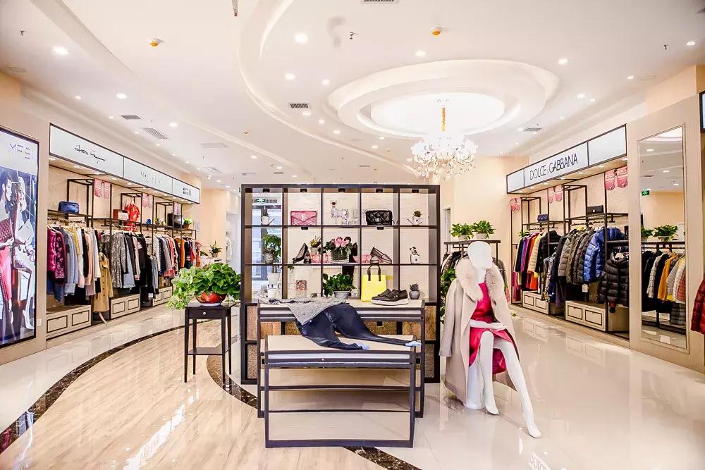 一众顶尖奢牌合伙搞事！Gucci、Prada、Maxmara……低至440元