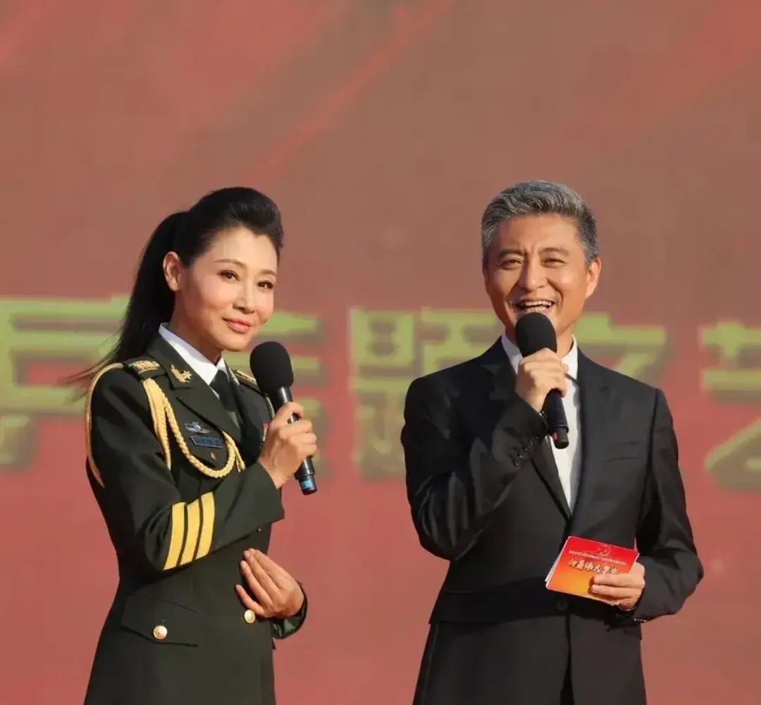 相声演员周炜怼网友视频,相声演员周炜回应网友