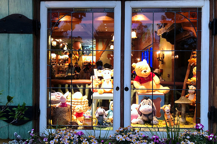 上海迪士尼之旅极速光轮,上海迪士尼项目七个小矮人