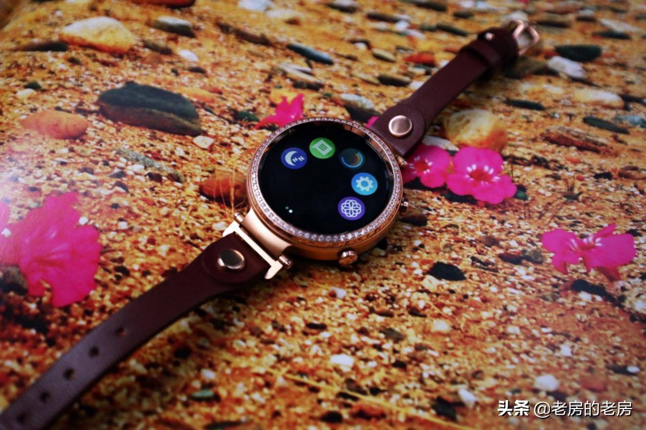 优雅绽放健康生活Jeep女士智能小红表开箱