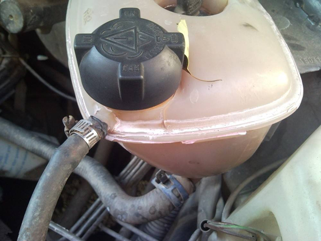 长安cs55防冻液损耗厉害什么情况,cb400f防冻液损耗过快怎么回事