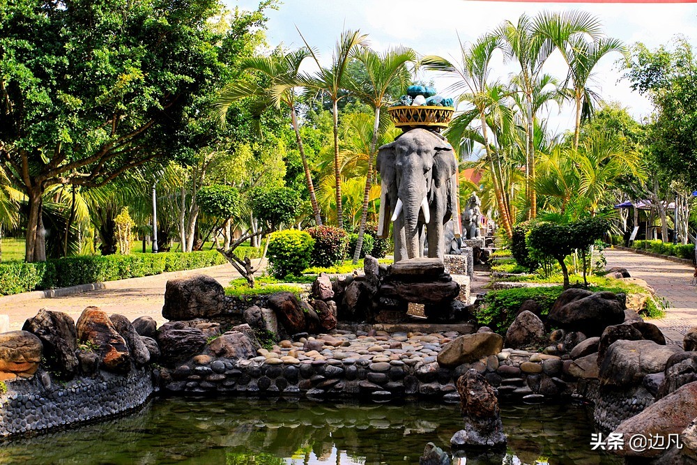 西双版纳澜沧江边美景如画,西双版纳空中夜景