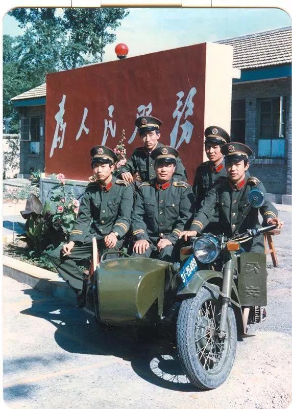 身穿警服是否能执法,穿上这身警服内心的感受