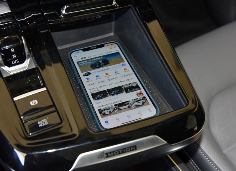 开惯了奥迪换新车,开奥迪q5老款