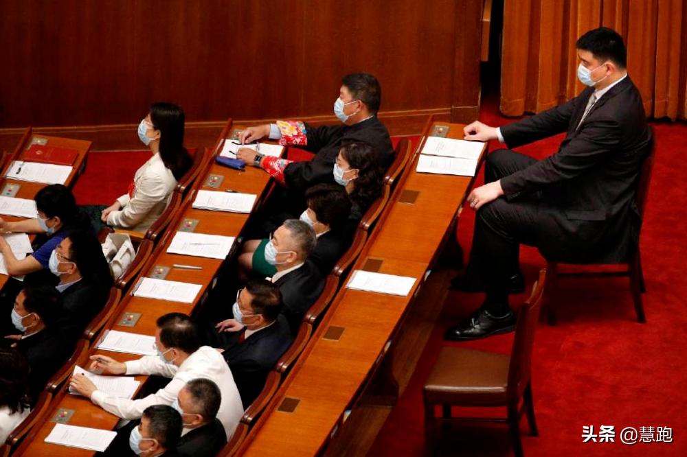 姚明十佳巅峰瞬间,姚明33分狂砍40分