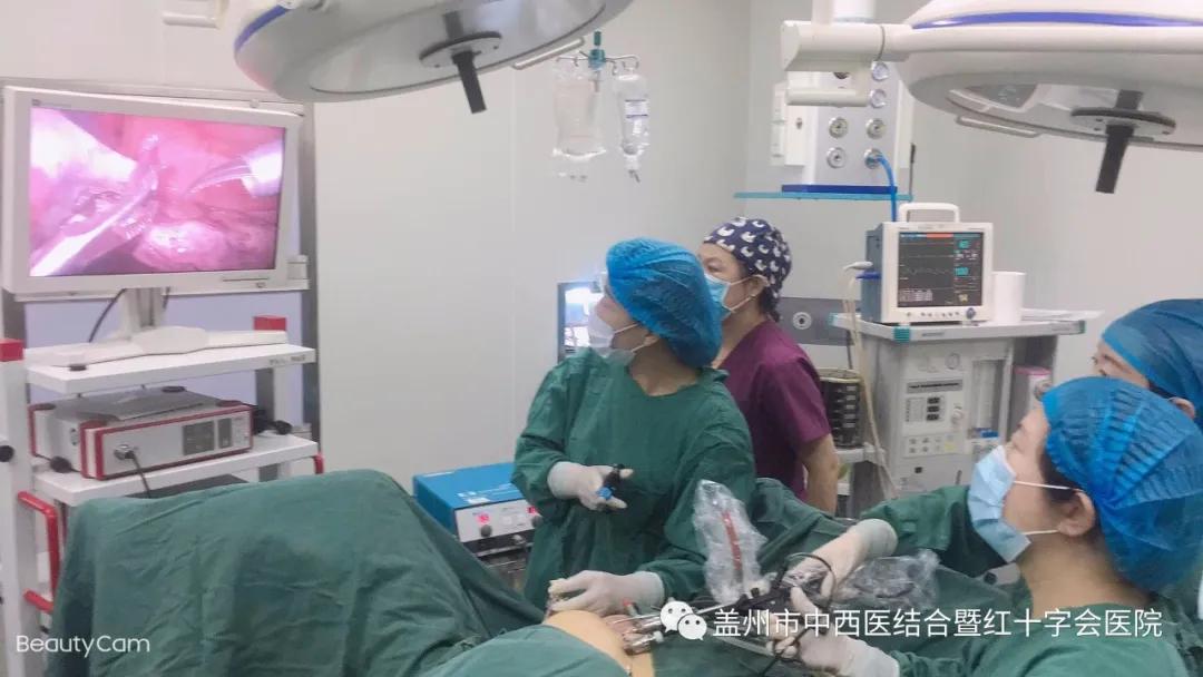 大石桥中心医院卵巢囊肿微创术,腹腔镜下卵巢黄体切除术