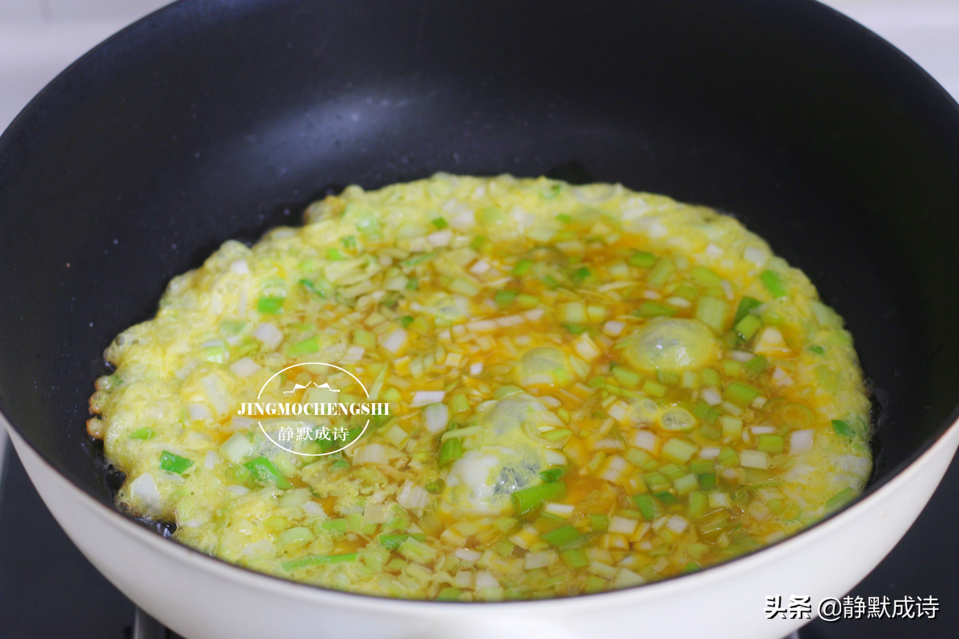 我家的鸡下蛋咯,我家的鸡下蛋