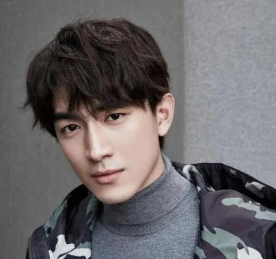 鹰钩鼻很丑吗,鹰钩鼻丑陋