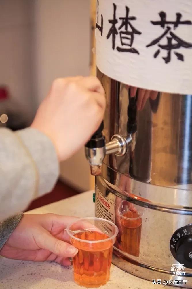 建政路柳州螺蛳粉,半夜两点还开的柳州螺蛳粉