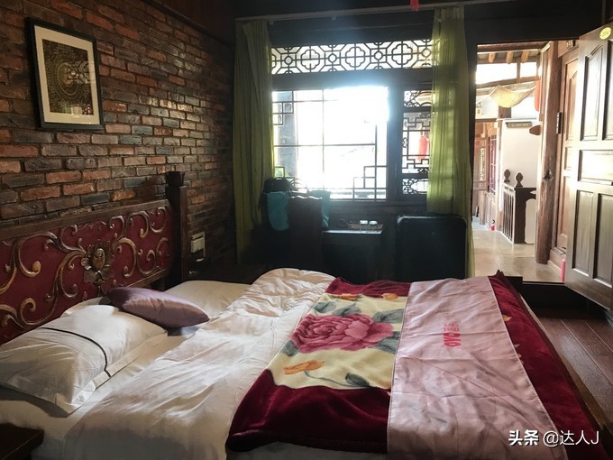 丽江的高颜值客栈逆天了，住一圈连回家的路费都省了！文末有福利