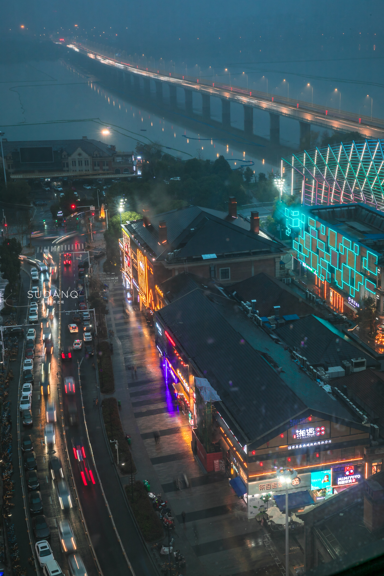 打卡武汉网红民宿:现代与古典的繁华人间,藏有“鹿野”