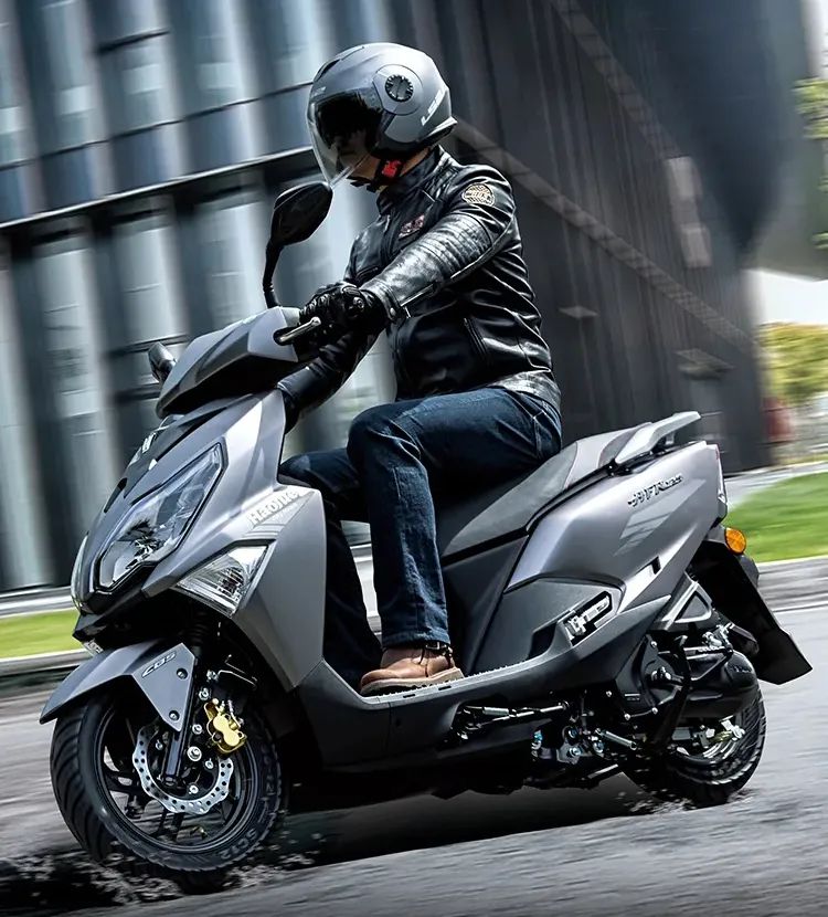 豪爵xcr300落地价多少钱,豪爵即将上市150新车型售价多少