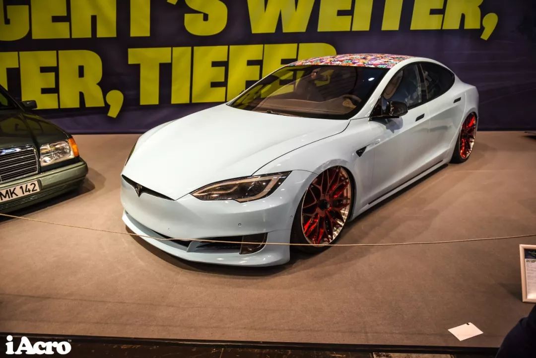 iAcroNavi——德国埃森改装车展之眼花缭乱上篇