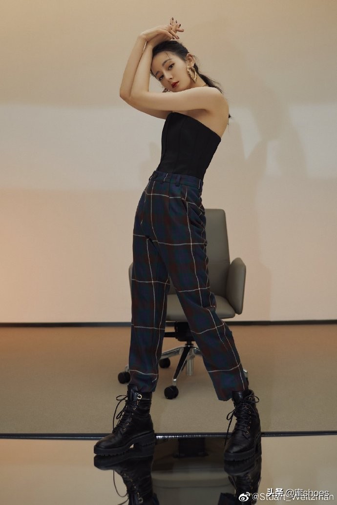 jc和cl哪个鞋子好穿,2018秋冬这3款短靴让你显瘦又时髦