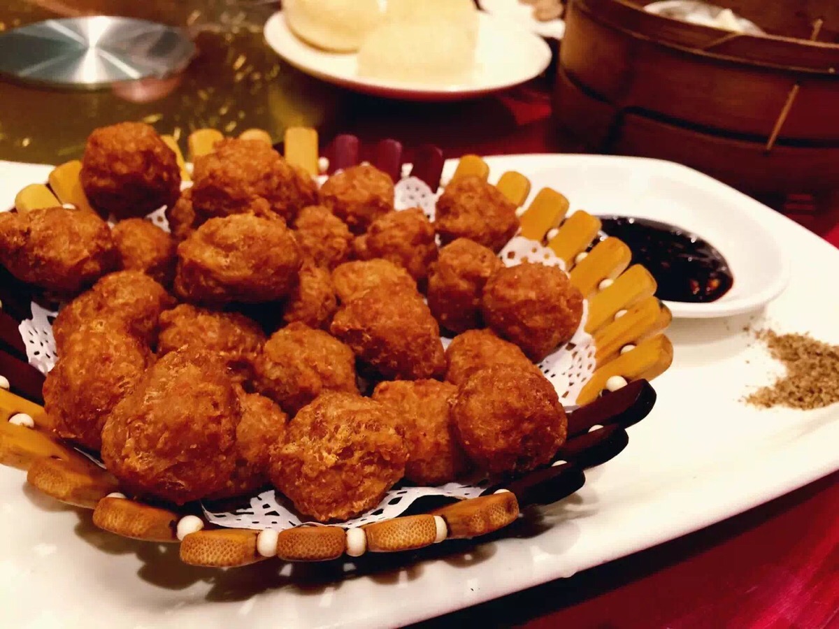 鲁菜大师做干炸丸子视频,鲁菜干炸丸子正宗做法