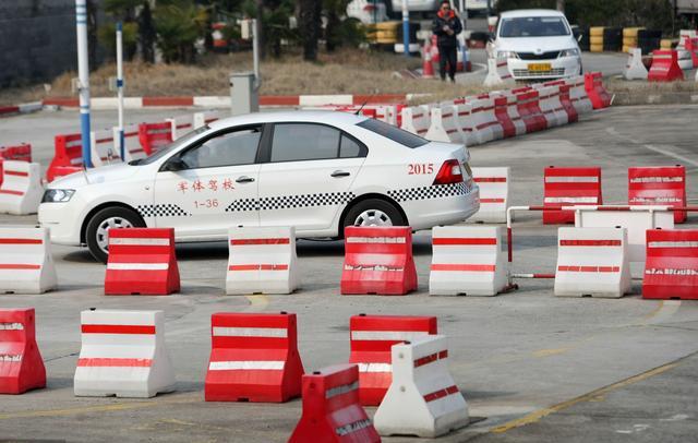 科目一怎么考才能快速考过,科目一怎样顺利考过