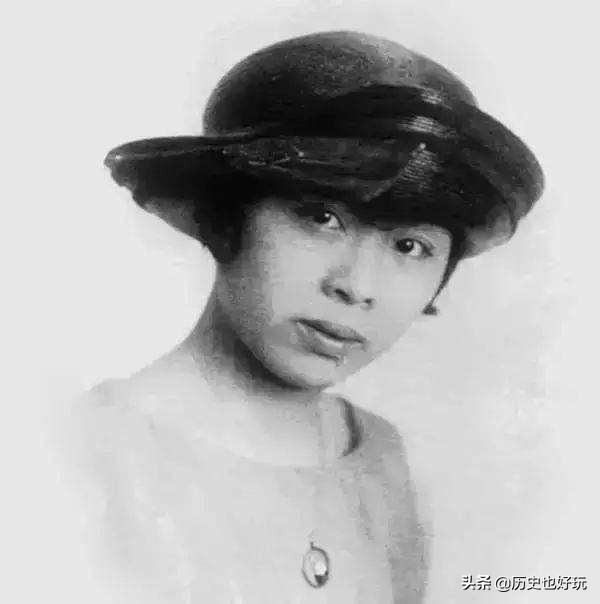 徐志摩是怎样的一个人？金庸为什么这么烦他？