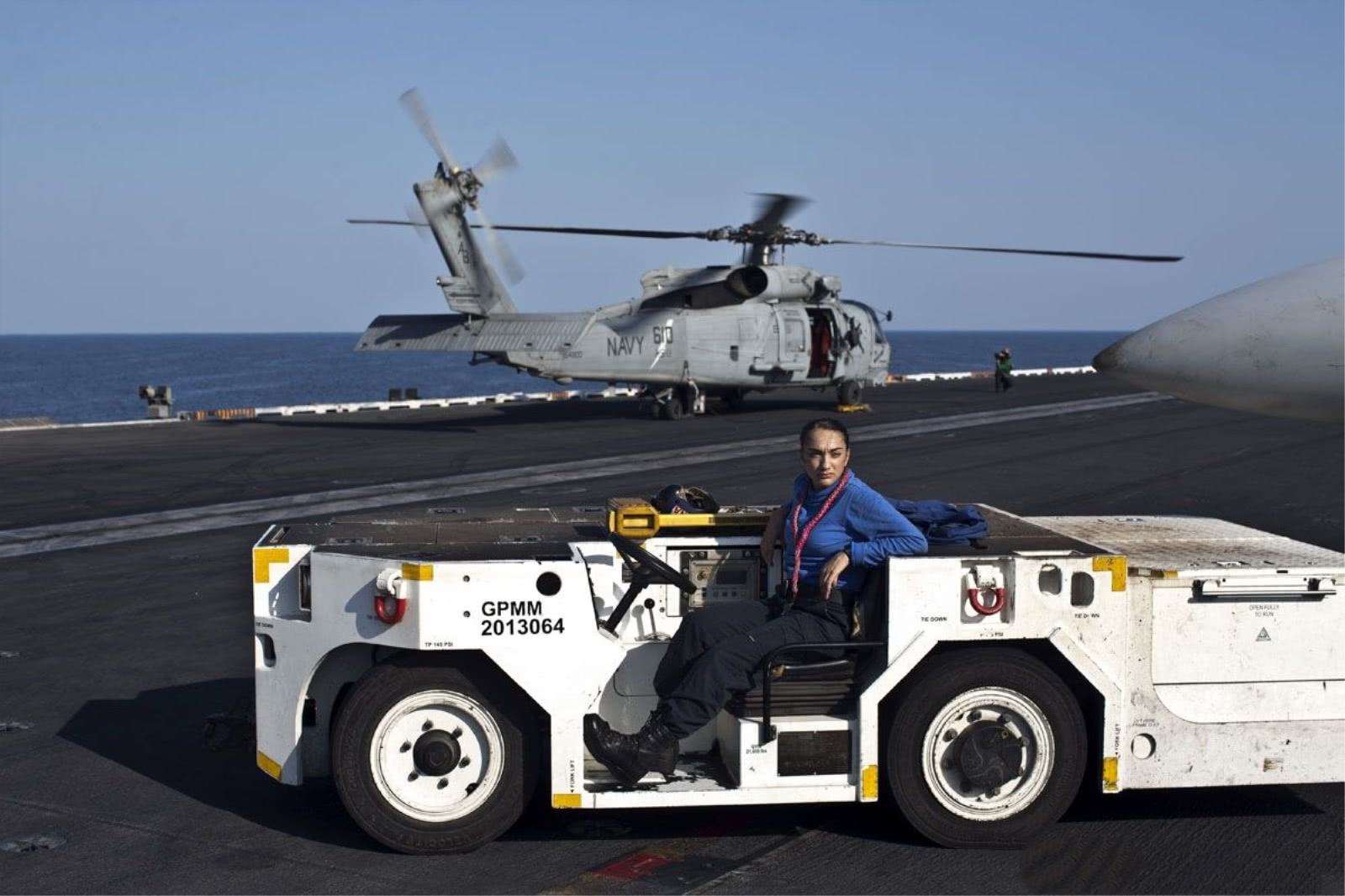 牵引车贵不贵,牵引车航母