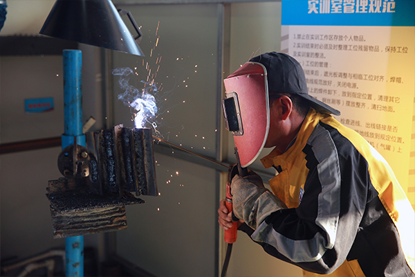 电焊技术与工程就业怎么样,电焊技术前景如何