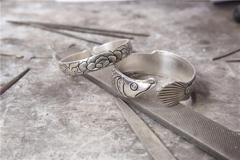 大国工匠古法錾刻,匠铸银饰景泰蓝