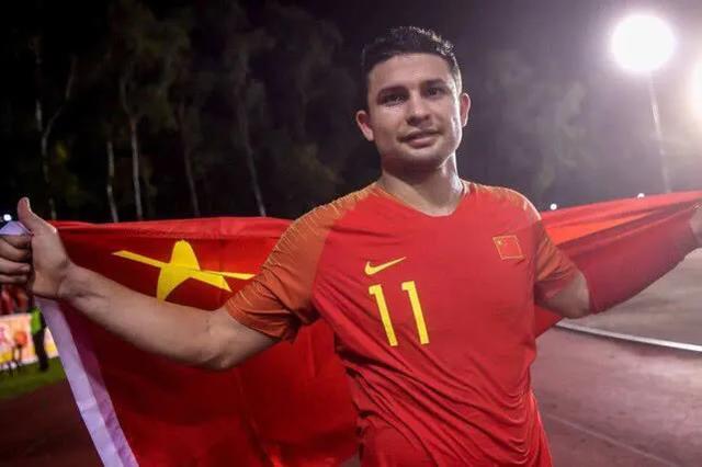 韦世豪广州恒大年薪,中国国足韦世豪薪水