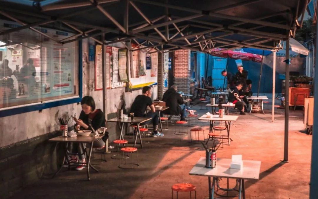 10块钱吃垮川大后街25家店,快快收藏