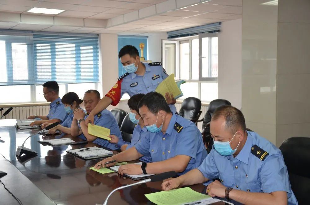 *疆新**铁警教您练成火眼睛睛！看穿那些坑蒙拐骗！