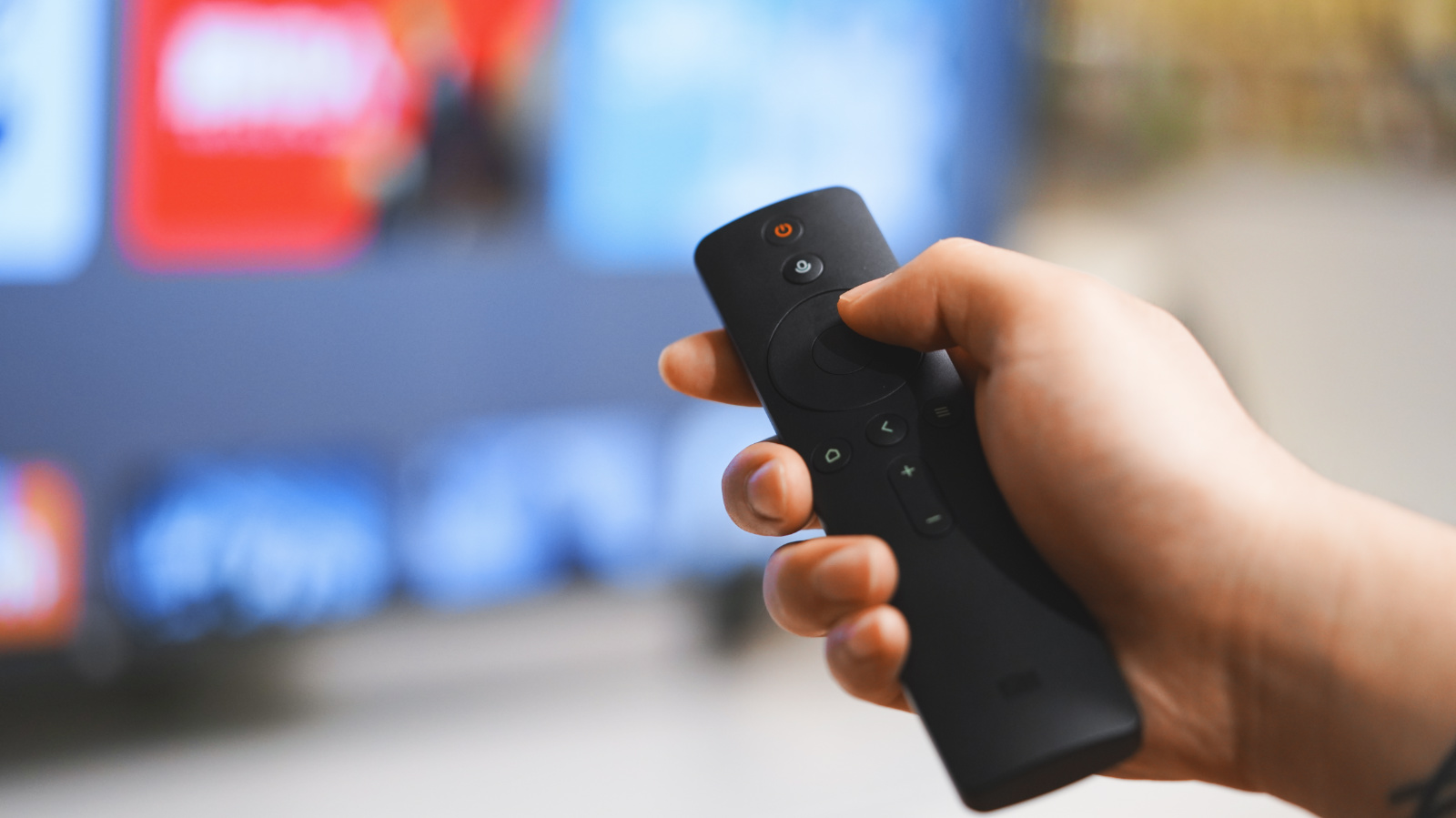 雷鸟55s515d和红米55x2022哪个好,小米雷鸟55寸电视评测