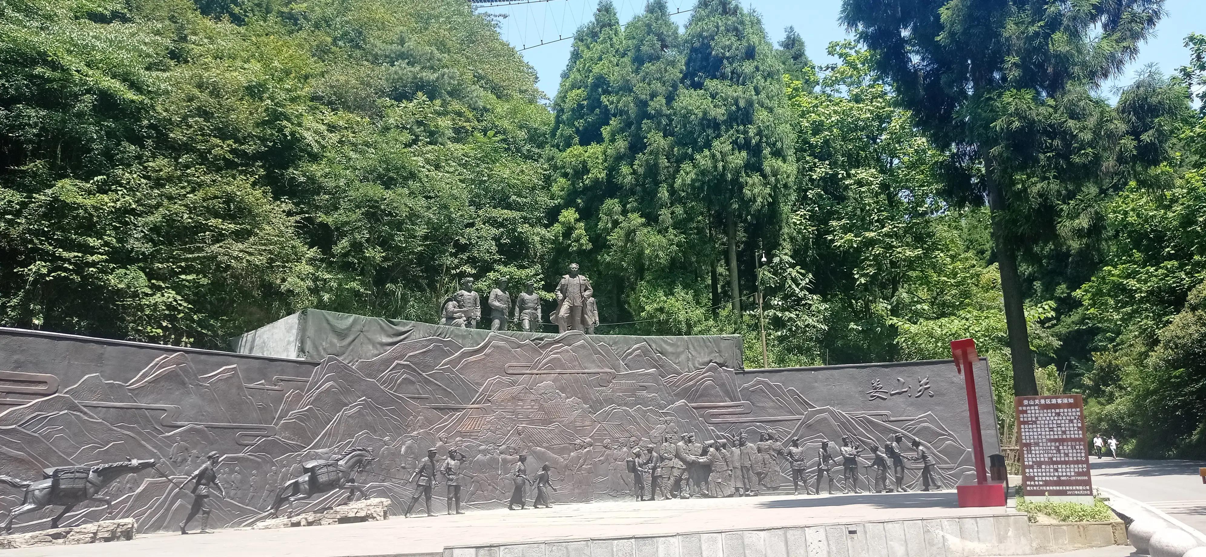 尿路结石间歇性血尿注意什么,出现血尿吃什么药