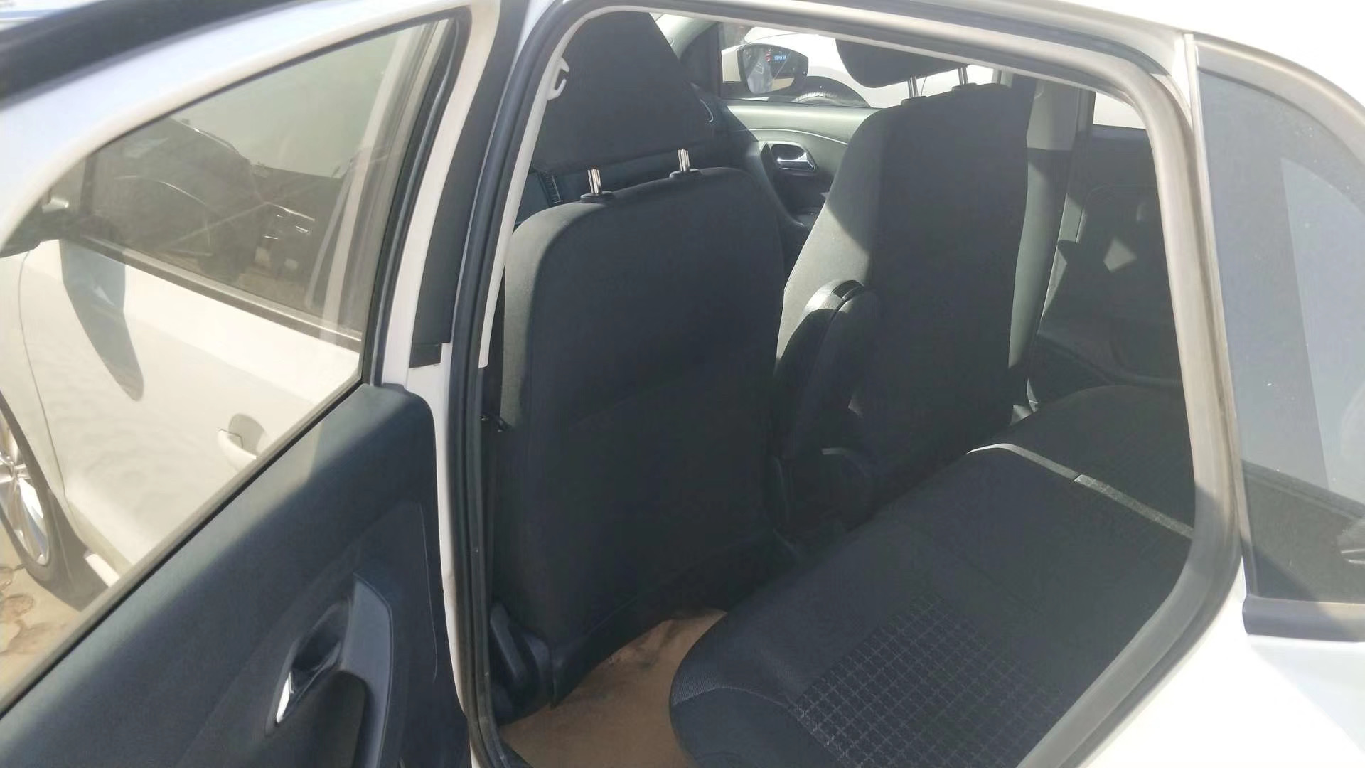 15年大众polo手动1.4二手车值得吗,15年大众polo1.6自动挡多少钱