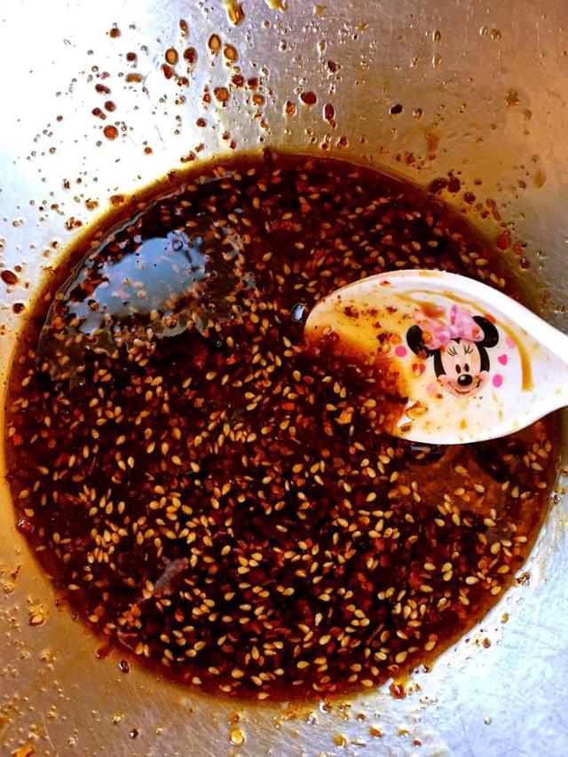 香菇米线鸡汤米线,鸡汤米线网红米线做法