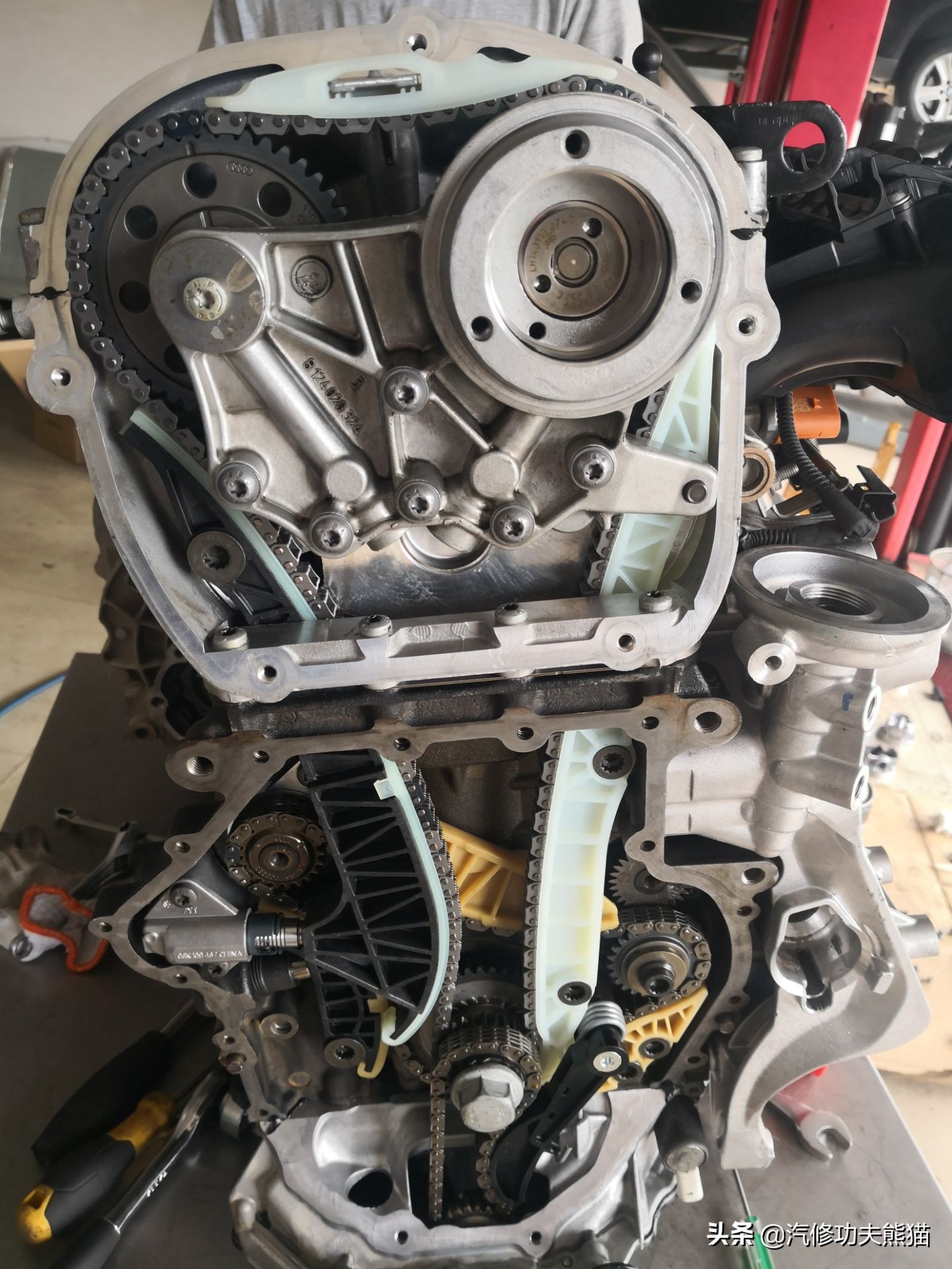 百年大众汽车品牌毁于烧机油？烧机油并非绝症，看看这台进口夏朗