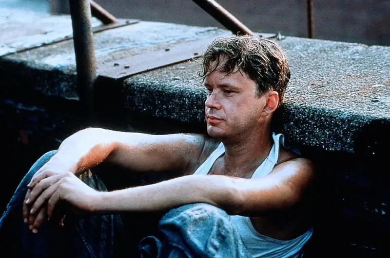 肖申克的监狱生活,肖申克的救赎监狱长贪污片段