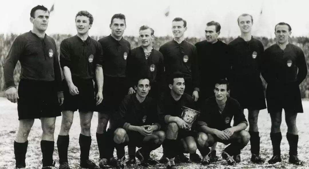 拜仁慕尼黑传奇背后第一季解说,拜仁传奇完整视频