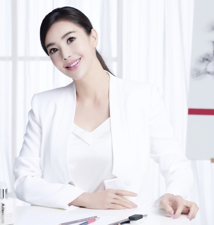 明星推荐的防晒喷雾哪个有用,明星推荐防晒喷雾美白