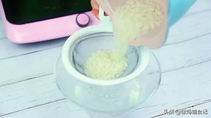 光看颜值就吸引很多人,光看颜值就能成爆款