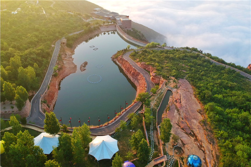 初夏河南,找寻童心,邂逅伏羲山的斜阳,一颗心萌化在云上牧场