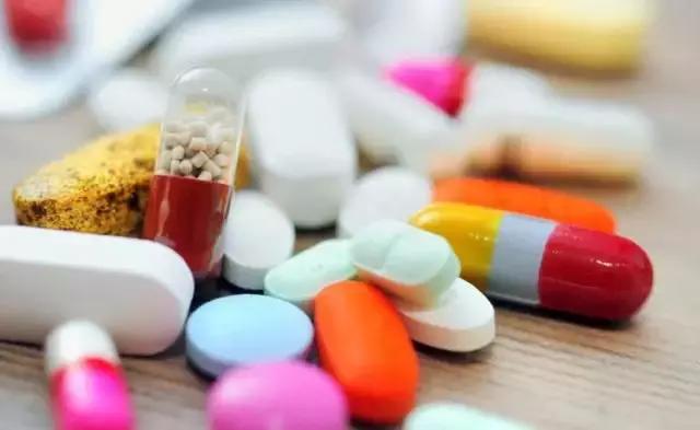 男子携带文物出境海关被拦下,男子入境澳洲被海关拦下