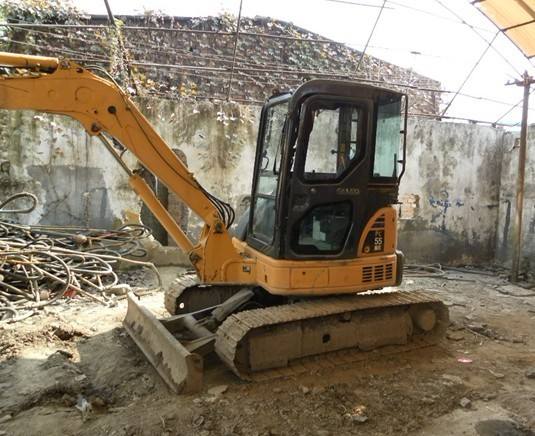 新手如何入行二手挖机,投资一台二手挖机一年能赚多少钱