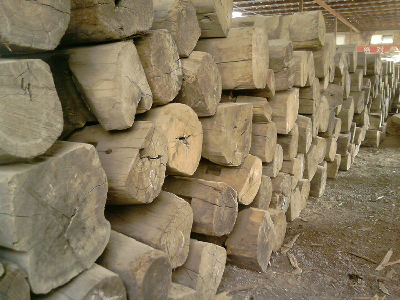 为什么家里这几天总是发出轰隆声,屋内偶尔发生巨响是咋回事