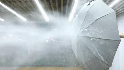 折叠反向伞带手电筒,伞自动折叠照明