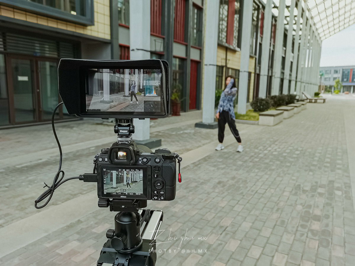 百视悦r5监视器怎么设置中文,百视悦r5提词器套装