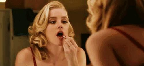 怎么样涂口红更好看,怎么涂口红显年轻的几种方法