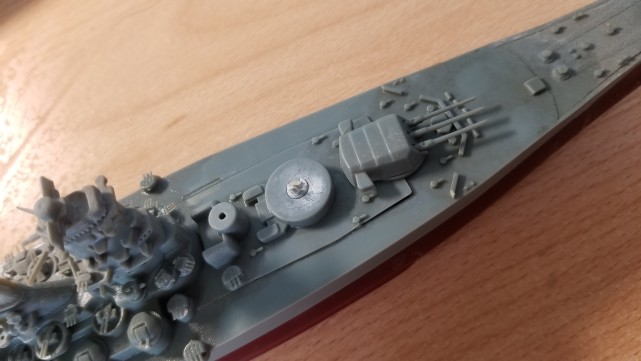 熊孩子掰坏航母模型,熊孩子掰断小金人后续