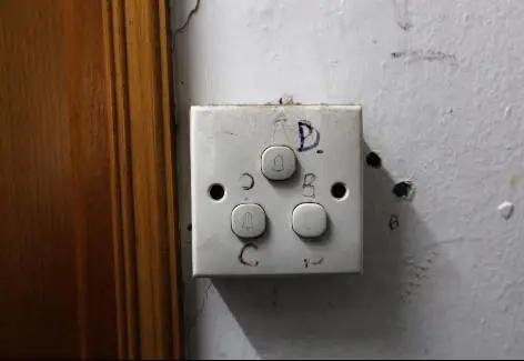 香港蜗居生活惊呆澳媒,香港人的蜗居真实生活