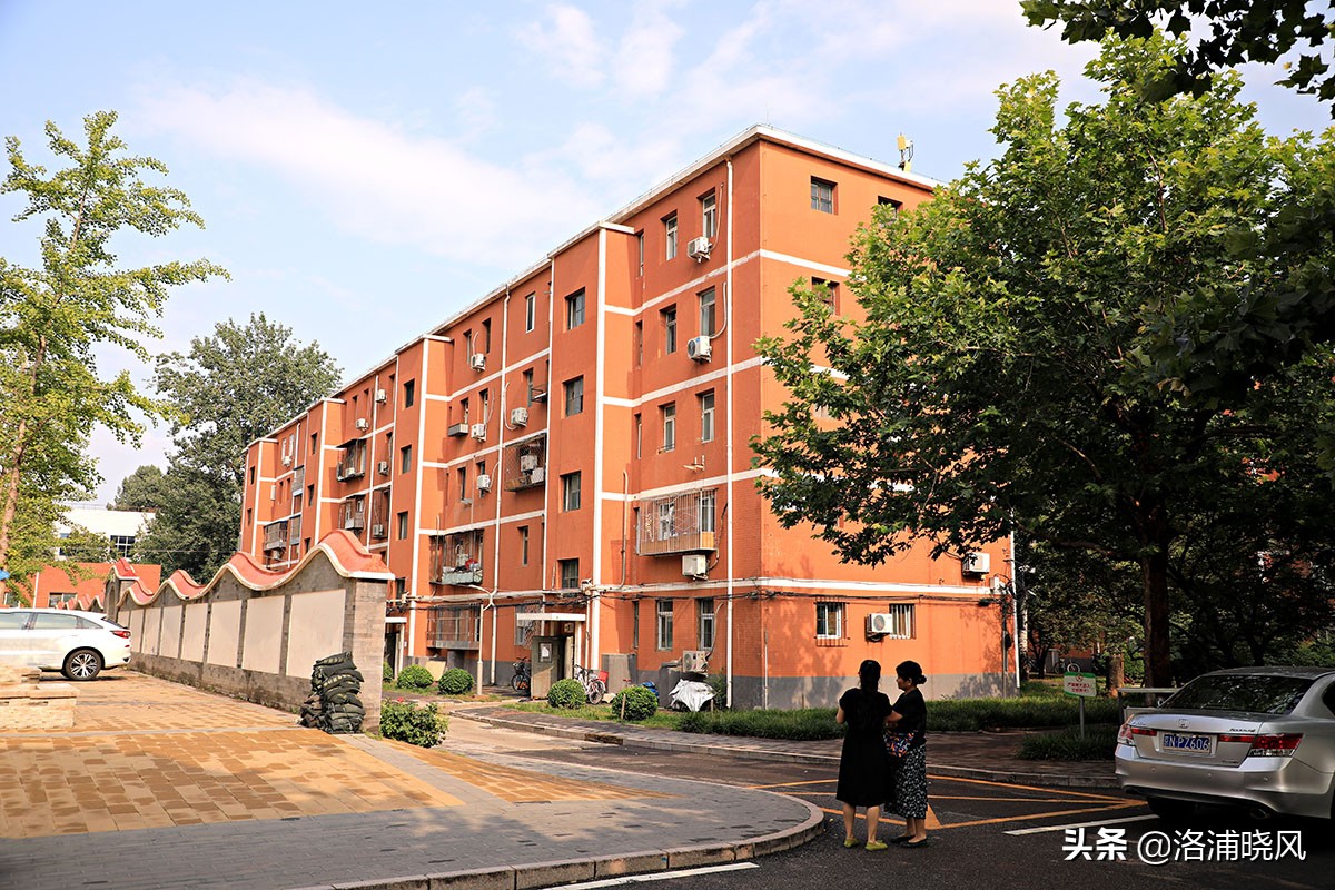 北京第二外国语学院风景,北京第二外国语学院分析