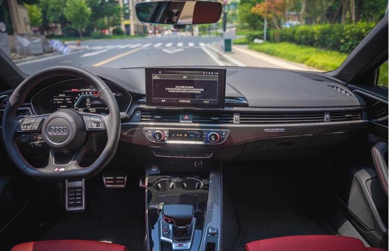 奥迪s43.0t冷启动声浪,s4试驾声浪